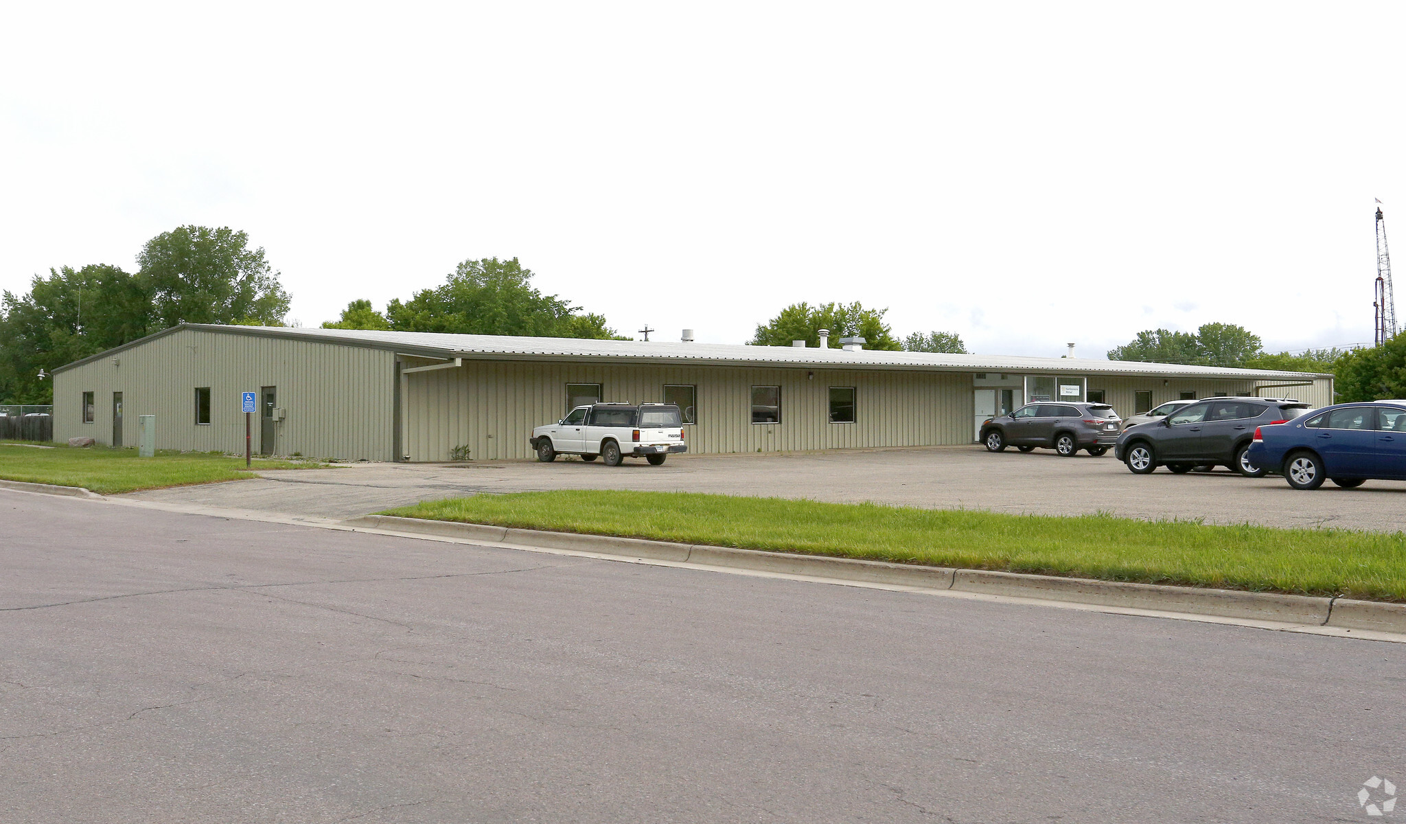 210 20th South St, New Ulm, MN for lease Building Photo- Image 1 of 15