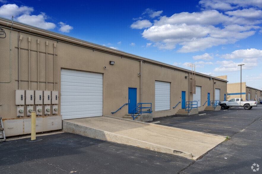 4730 Shavano Oak, San Antonio, TX for lease - Building Photo - Image 3 of 4