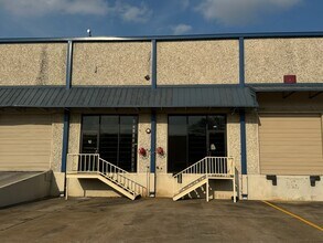 8700 Clay Rd, Houston, TX for lease Interior Photo- Image 2 of 4