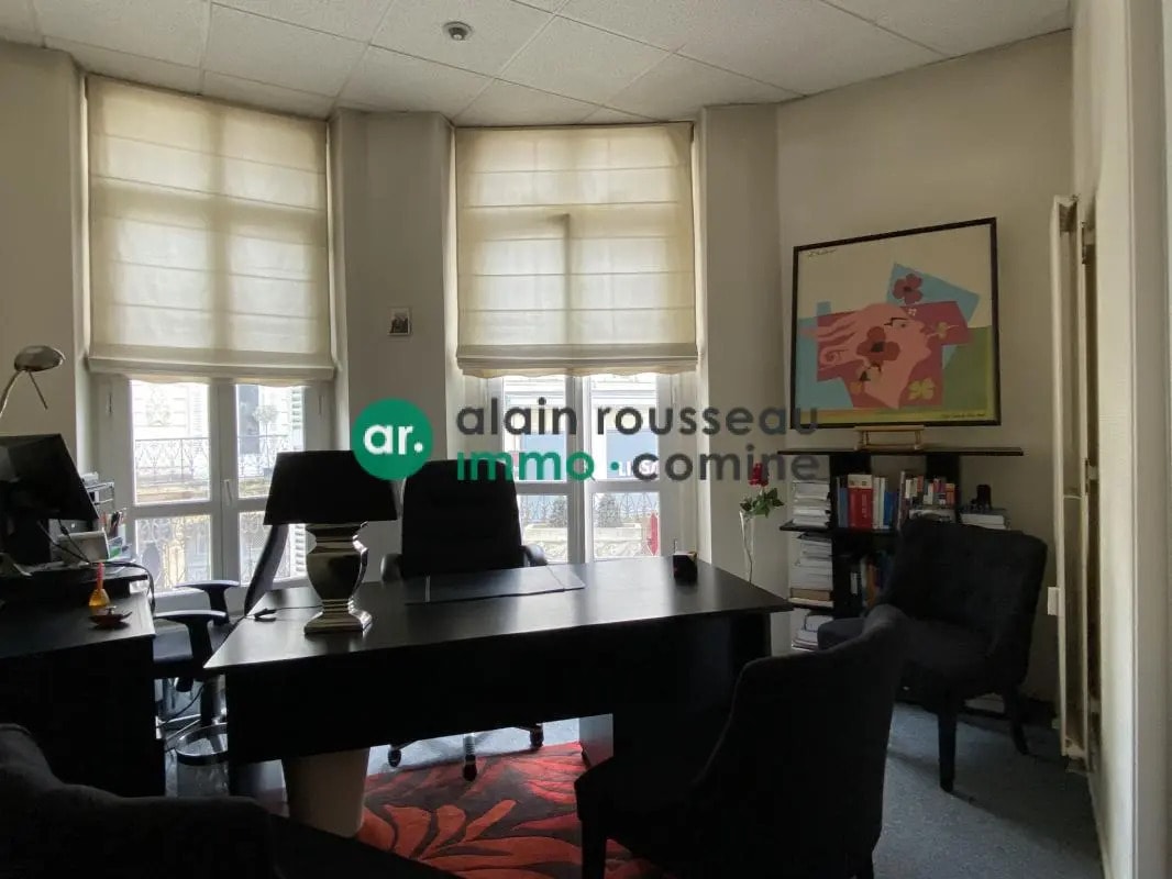 Office in Angers for lease Interior Photo- Image 1 of 4