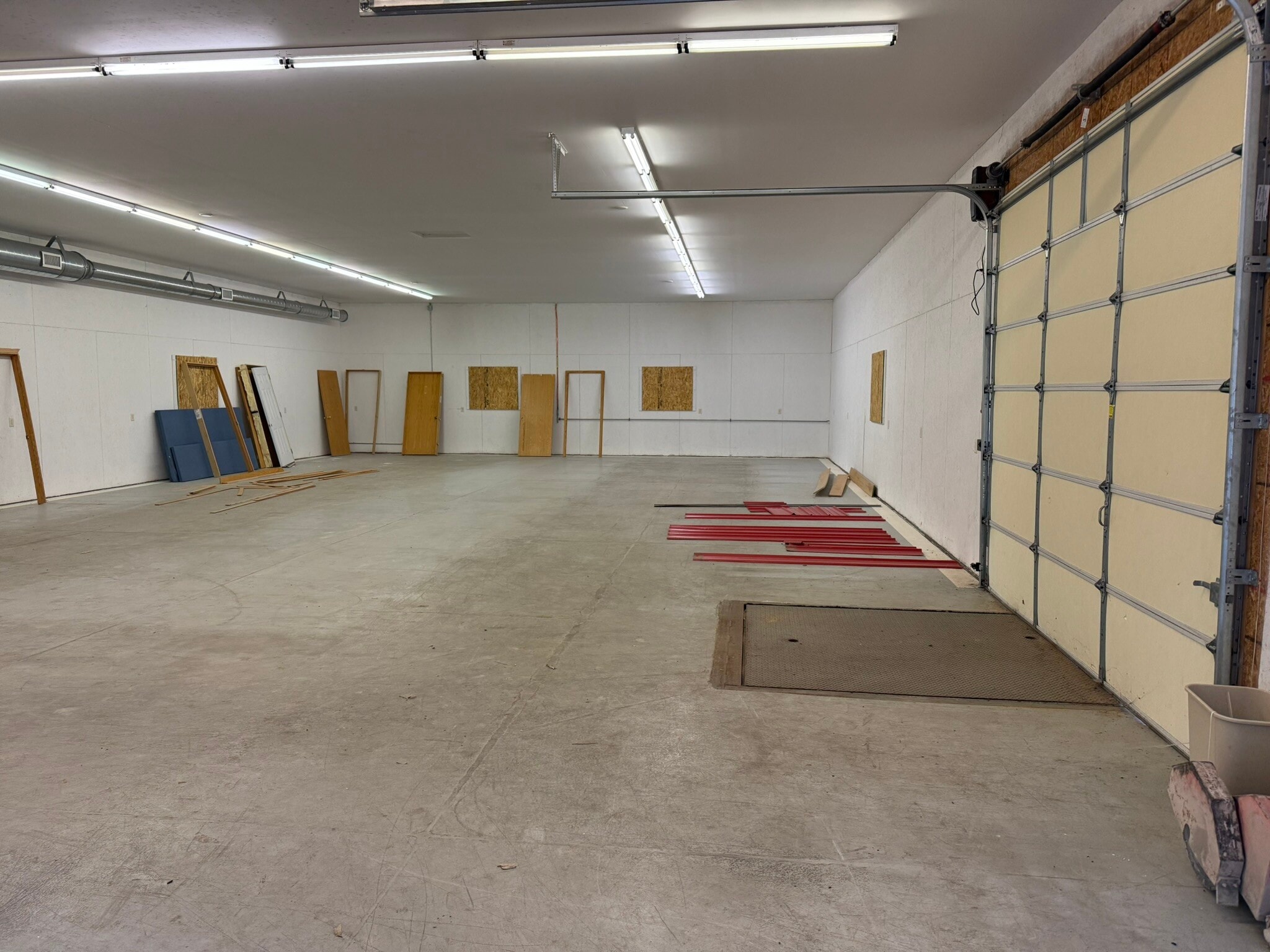 2838 37th Ave, Osceola, WI for lease Interior Photo- Image 1 of 2