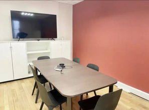 Office in Paris for lease Interior Photo- Image 2 of 4
