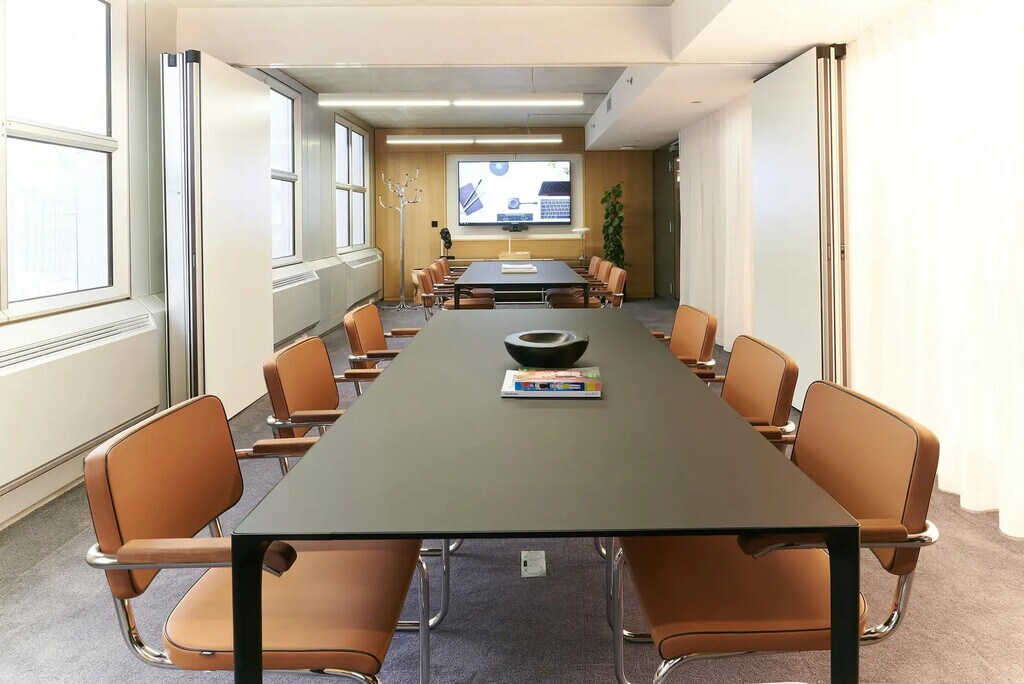 Location Bureaux 1 370 m² - Photo 1