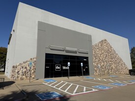1040 Mustang Dr, Grapevine TX - Retail Space