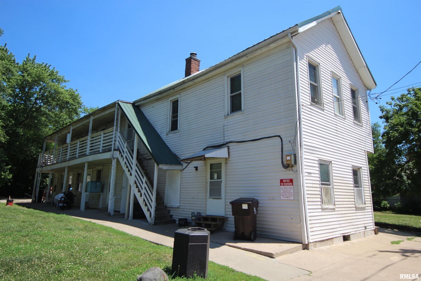 1447 W Garden St, Peoria, IL 61602