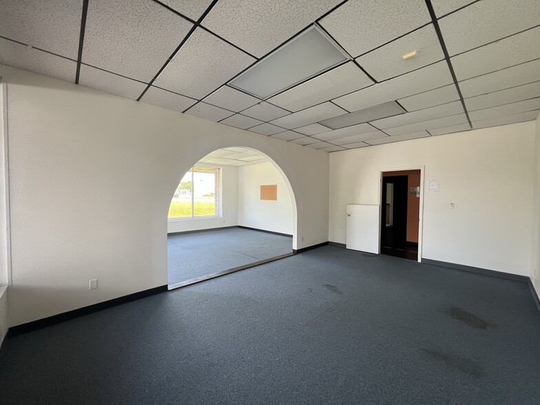 5195 S Washington Ave, Titusville, FL for lease - Interior Photo - Image 2 of 38