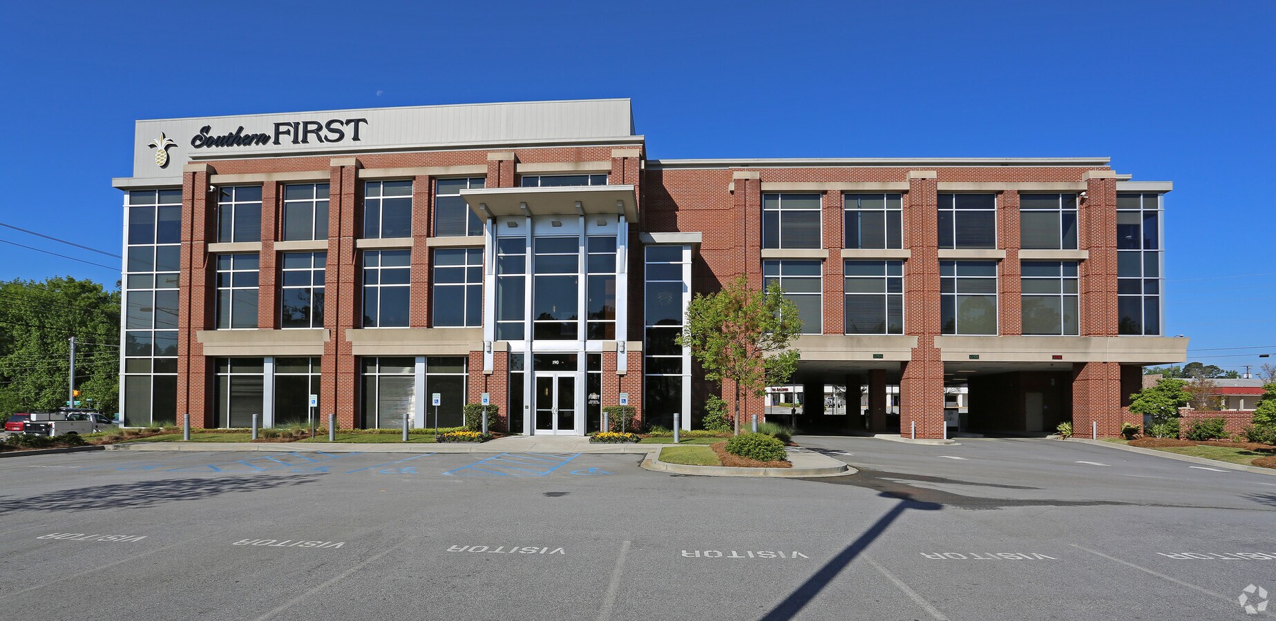 190 Knox Abbott Dr, Cayce, SC 29033