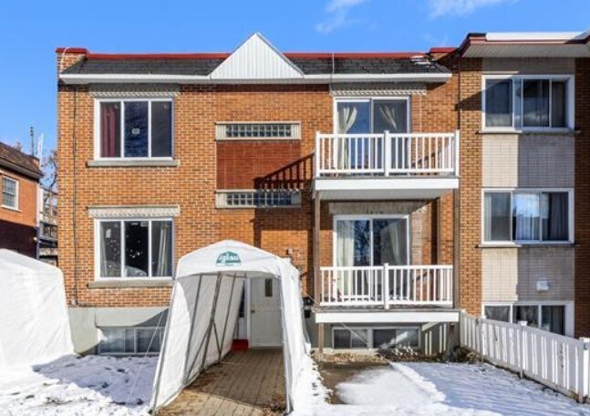 665 73e Av, Laval, QC for sale - Primary Photo - Image 1 of 1