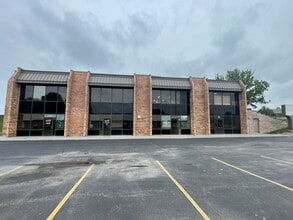 10828 John Galt Blvd, Omaha, NE for lease Interior Photo- Image 2 of 2