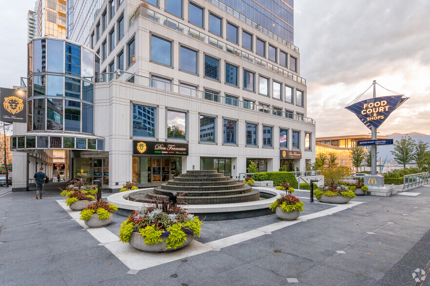 200 Burrard St, Vancouver, BC for lease - Building Photo - Image 3 of 4