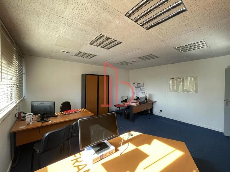 Office in Mérignac for lease - Interior Photo - Image 3 of 6