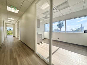 2730 Wilshire Blvd, Santa Monica, CA for lease Interior Photo- Image 2 of 5