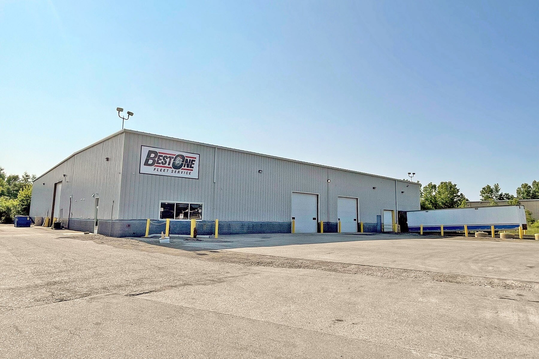 810 S Outer Dr, Saginaw, MI for sale Building Photo- Image 1 of 1