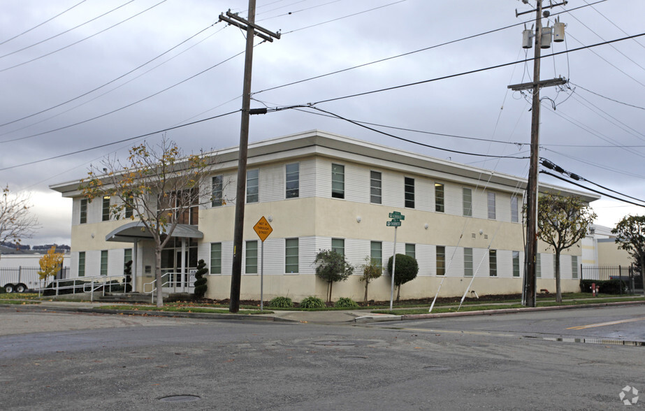 799 Thornton St, San Leandro, CA for sale - Primary Photo - Image 1 of 9