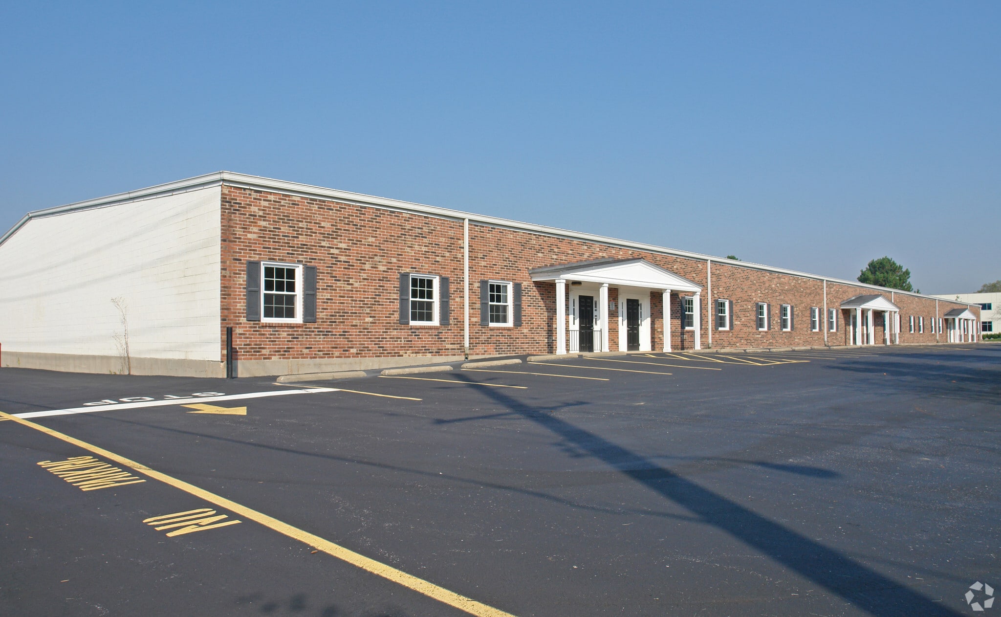 1581-1599 Fenpark Dr, Fenton, MO for sale Primary Photo- Image 1 of 9