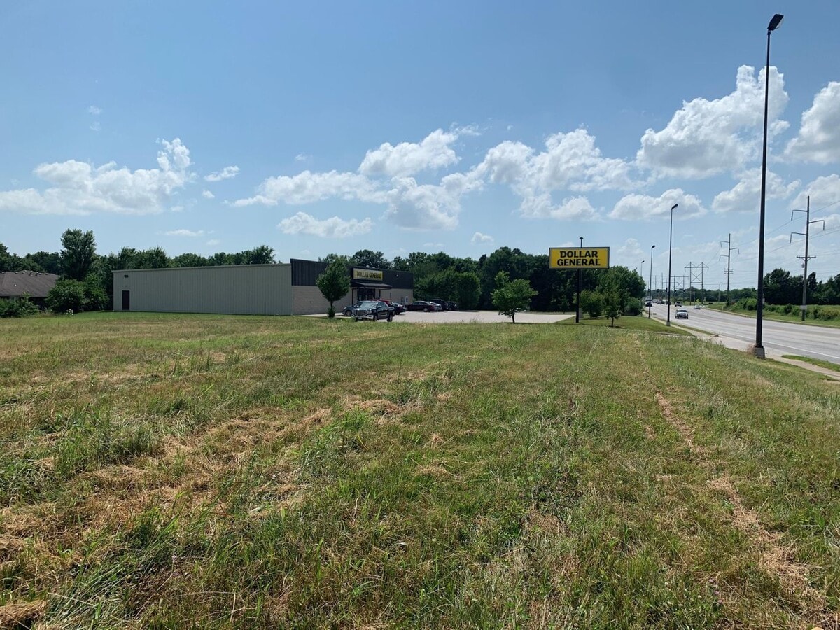 123 W Battlefield Rd, Springfield, MO 65807