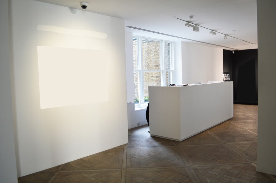 3-4 Albemarle St, London for lease - Interior Photo - Image 2 of 12