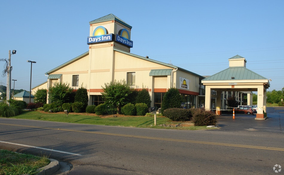 875 Riverview Rd, Rock Hill, SC for sale - Building Photo - Image 3 of 6