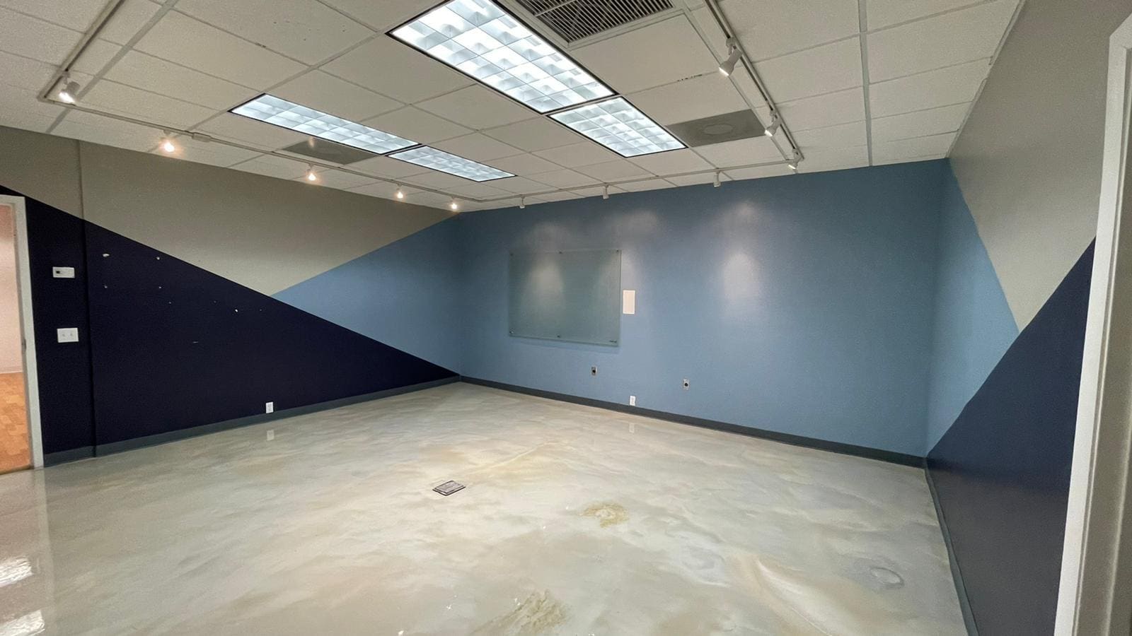 1379013798 NW 4th St, Sunrise, FL 33325 SAWGRASS BUSINESS PLAZA
