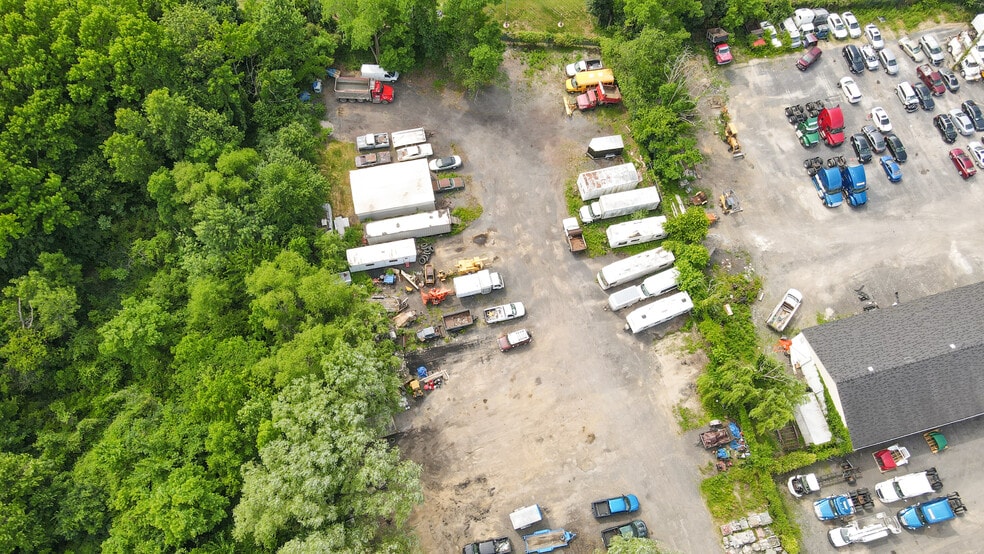 5400-5404 Bristol Emilie Rd, Levittown, PA for sale - Building Photo - Image 2 of 23