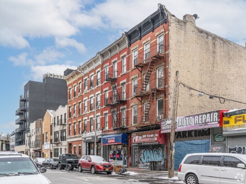 1094 Dekalb Ave, Brooklyn, NY for lease - Building Photo - Image 2 of 4