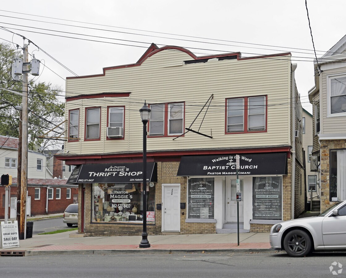 224 Haledon Ave, Haledon, NJ 07508