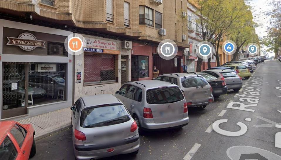 Retail in Cáceres, Cáceres for lease - Building Photo - Image 1 of 1