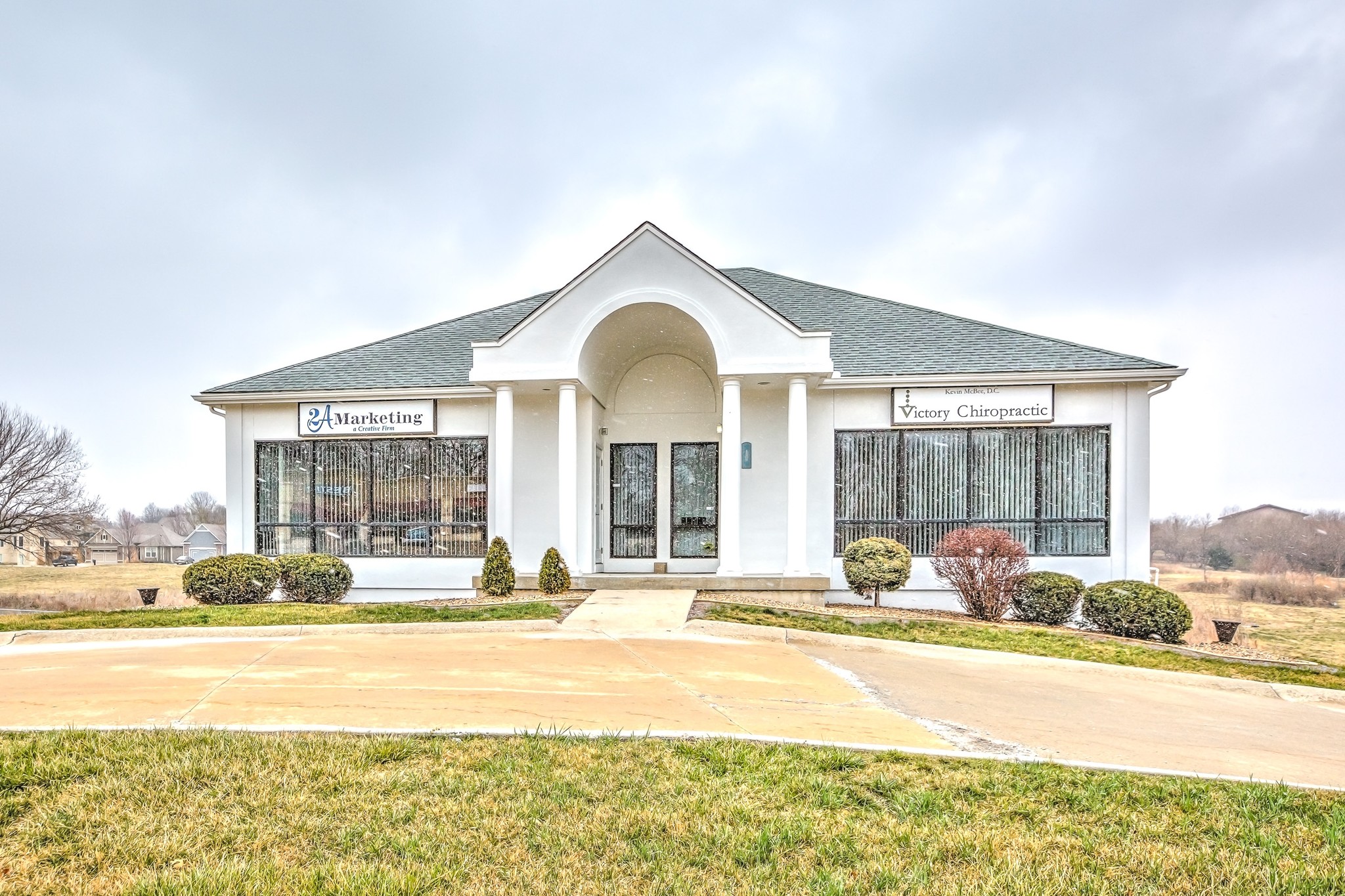 130-136 Cherry Hill Dr, Belton, MO for lease Building Photo- Image 1 of 16