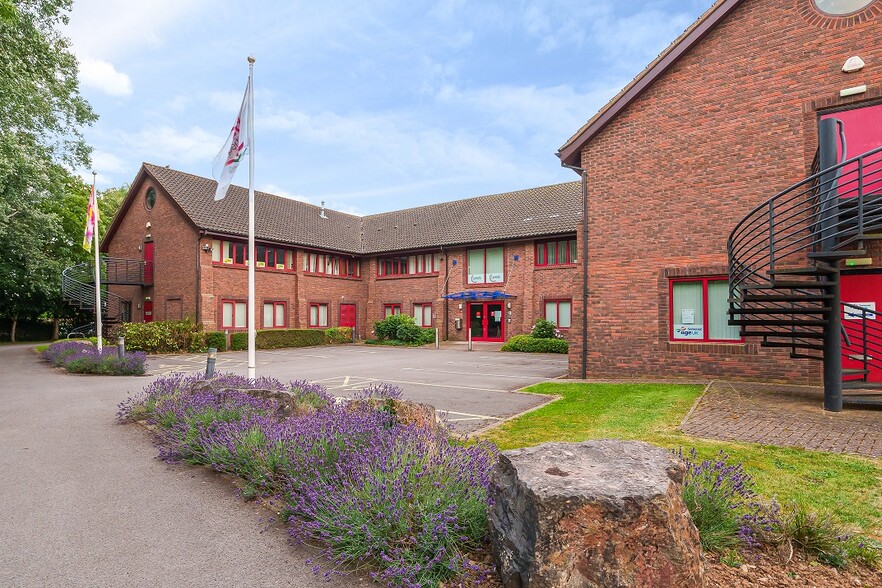 Bindon Rd, Taunton for sale - Building Photo - Image 2 of 17