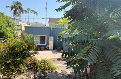 2709 Strongs Dr, Venice, CA for sale - Building Photo - Image 2 of 8