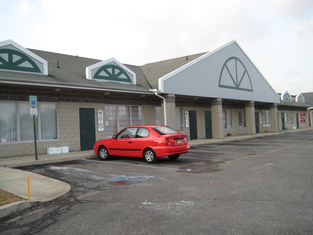 25 Mule Rd, Toms River, NJ 08755