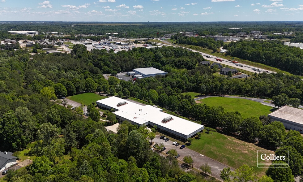 310 Inglesby Land and Office Building portfolio of 2 properties for sale on LoopNet.com - Building Photo - Image 3 of 7