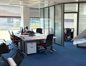 Calle de Anabel Segura, 10, Alcobendas, Madrid for lease Interior Photo- Image 1 of 5