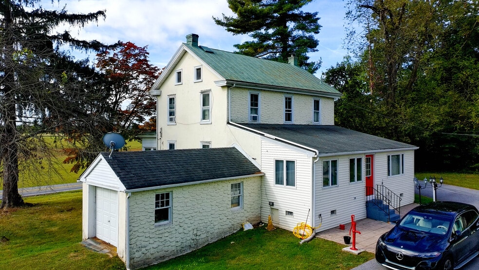 271 Ridge Rd, Spring City, PA for sale - Building Photo - Image 3 of 6