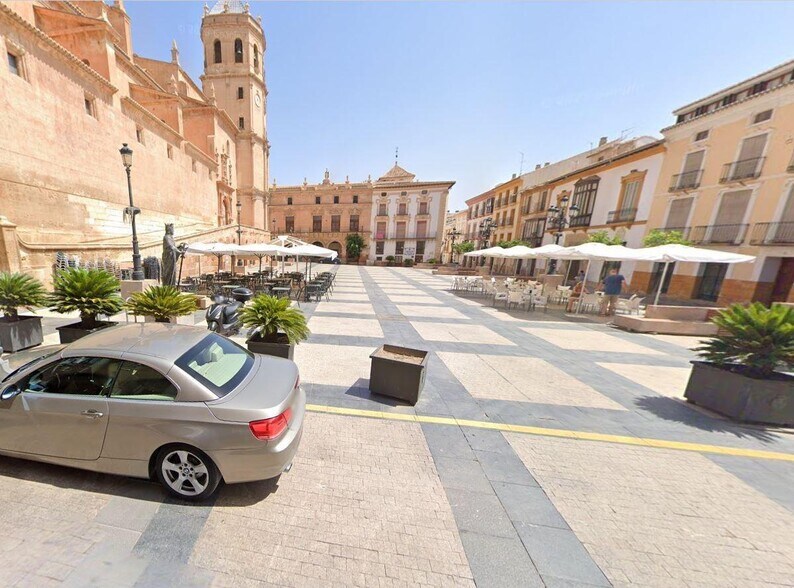Retail in Lorca for sale - Building Photo - Image 2 of 3