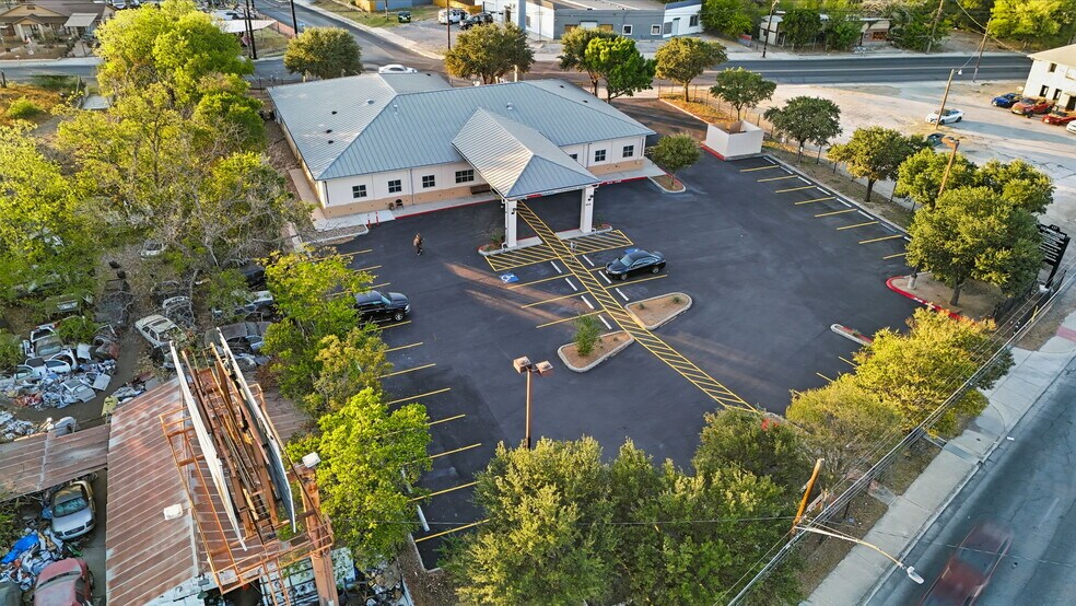 137 Palo Alto Rd, San Antonio, TX for sale - Building Photo - Image 2 of 27