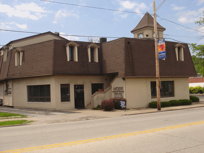 252 E Washington St, East Peoria, IL for lease - Building Photo - Image 1 of 16