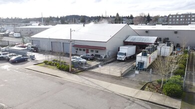 3324 Paine Ave, Everett, WA for lease Building Photo- Image 1 of 17