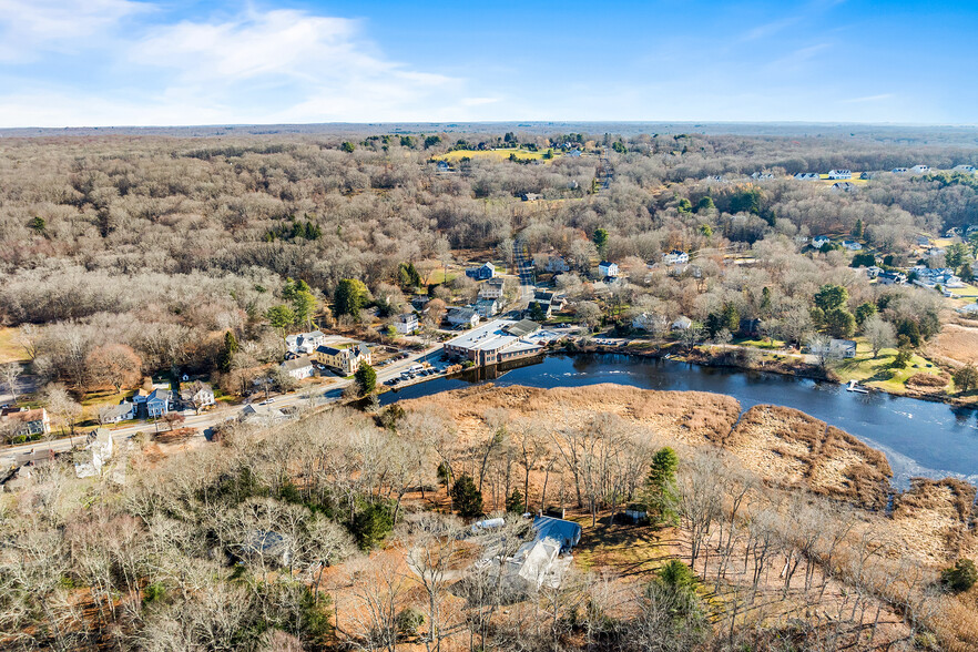 11 Main St, Mystic, CT for lease - Building Photo - Image 3 of 20