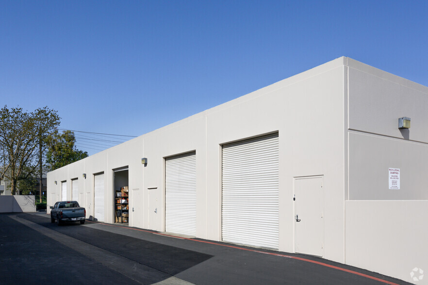 5135 Edison Ave, Chino, CA for lease - Building Photo - Image 3 of 5