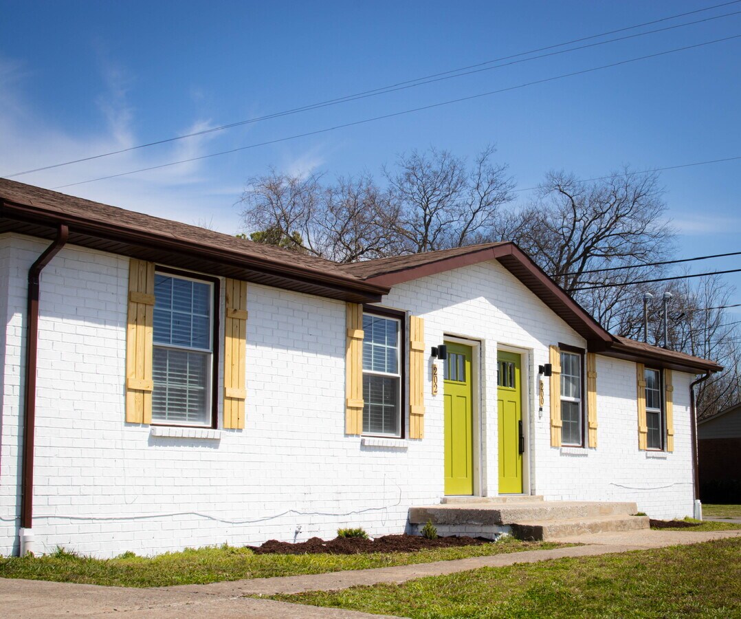 200 Tuckahoe Sq W, Nashville, TN 37207