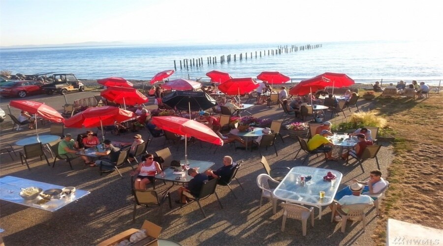 1334 Gulf Rd, Point Roberts, WA for sale - Building Photo - Image 1 of 1