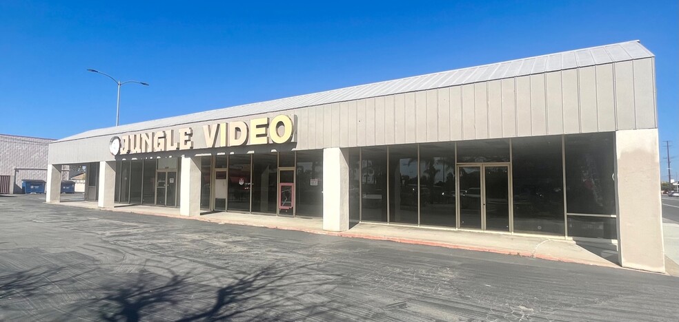 15966 Springdale St, Huntington Beach, CA for lease - Building Photo - Image 1 of 6