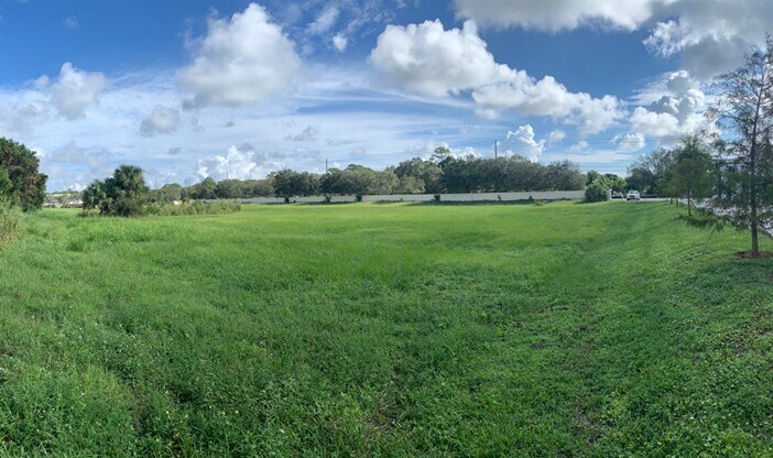 4125 49th Ave, Vero Beach, FL for sale Primary Photo- Image 1 of 1