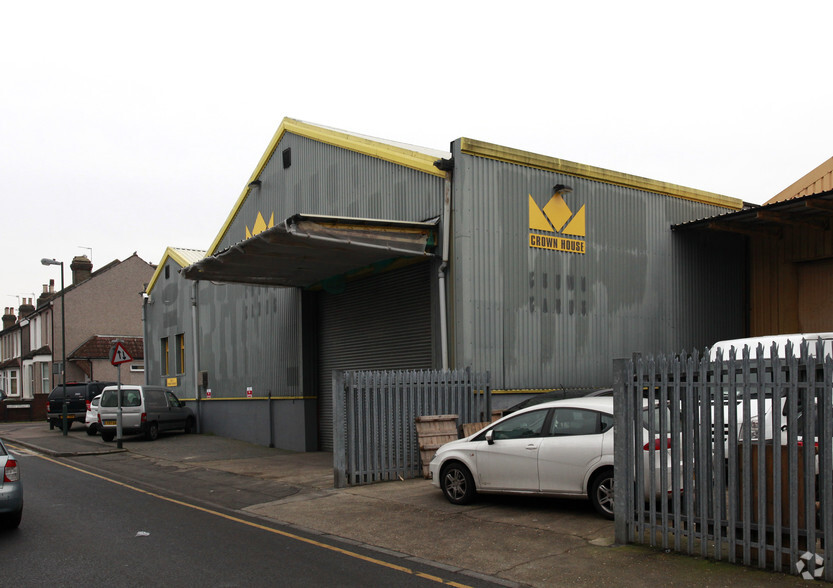 Queen St, Bexleyheath for lease - Building Photo - Image 2 of 2