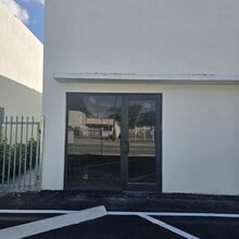 2994 NW 54th St, Miami, FL for lease Interior Photo- Image 2 of 4