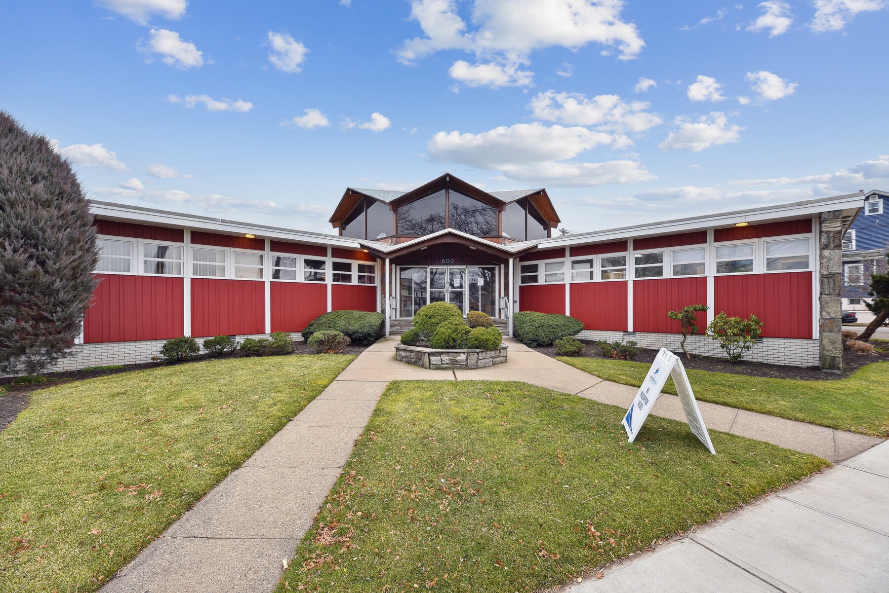 600 Midland Ave, Garfield, NJ 07026