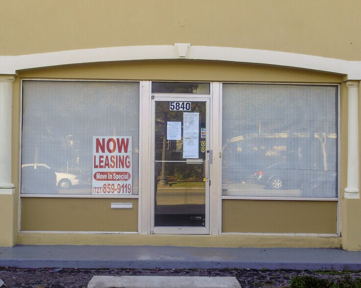 5840 Main St, New Port Richey, FL for sale - Primary Photo - Image 1 of 1