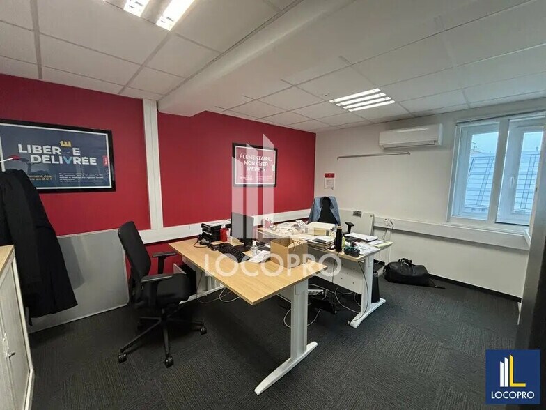 Office in Nice for lease - Interior Photo - Image 3 of 11