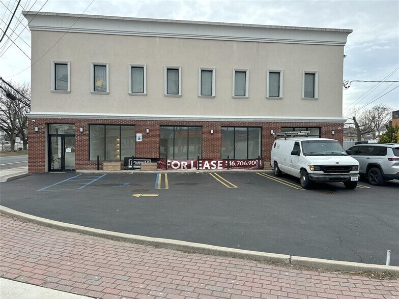 800 Merrick Rd, Baldwin, NY for sale - Building Photo - Image 1 of 1